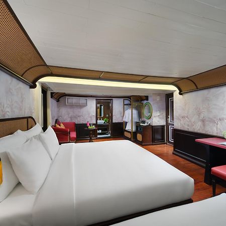 Signature Royal Halong Cruise Hạ Long Extérieur photo