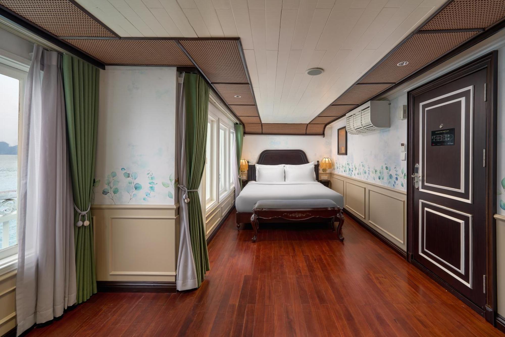 Signature Royal Halong Cruise Hạ Long Extérieur photo