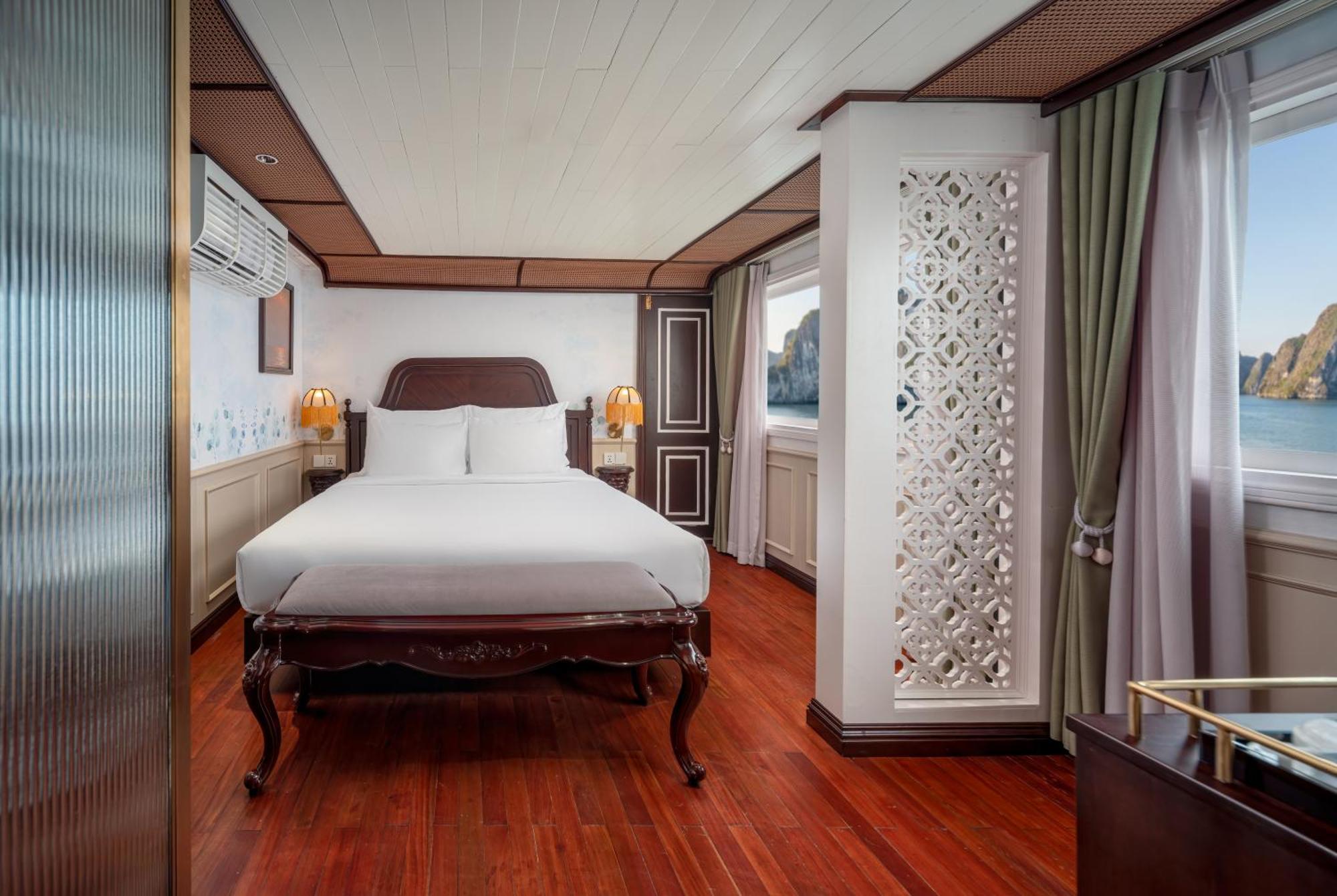 Signature Royal Halong Cruise Hạ Long Extérieur photo
