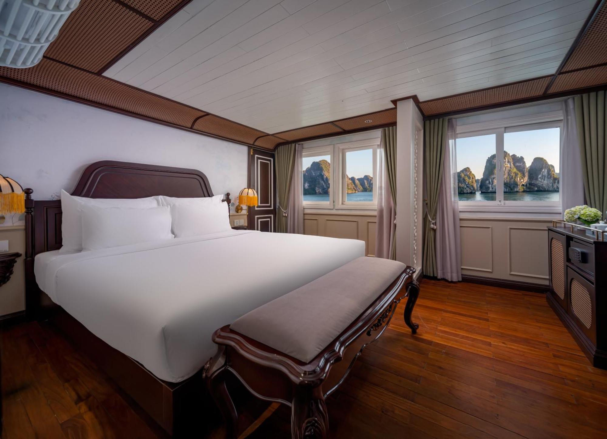 Signature Royal Halong Cruise Hạ Long Extérieur photo