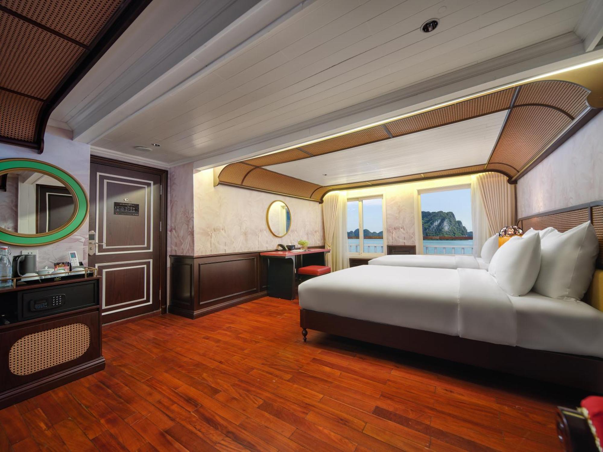 Signature Royal Halong Cruise Hạ Long Extérieur photo