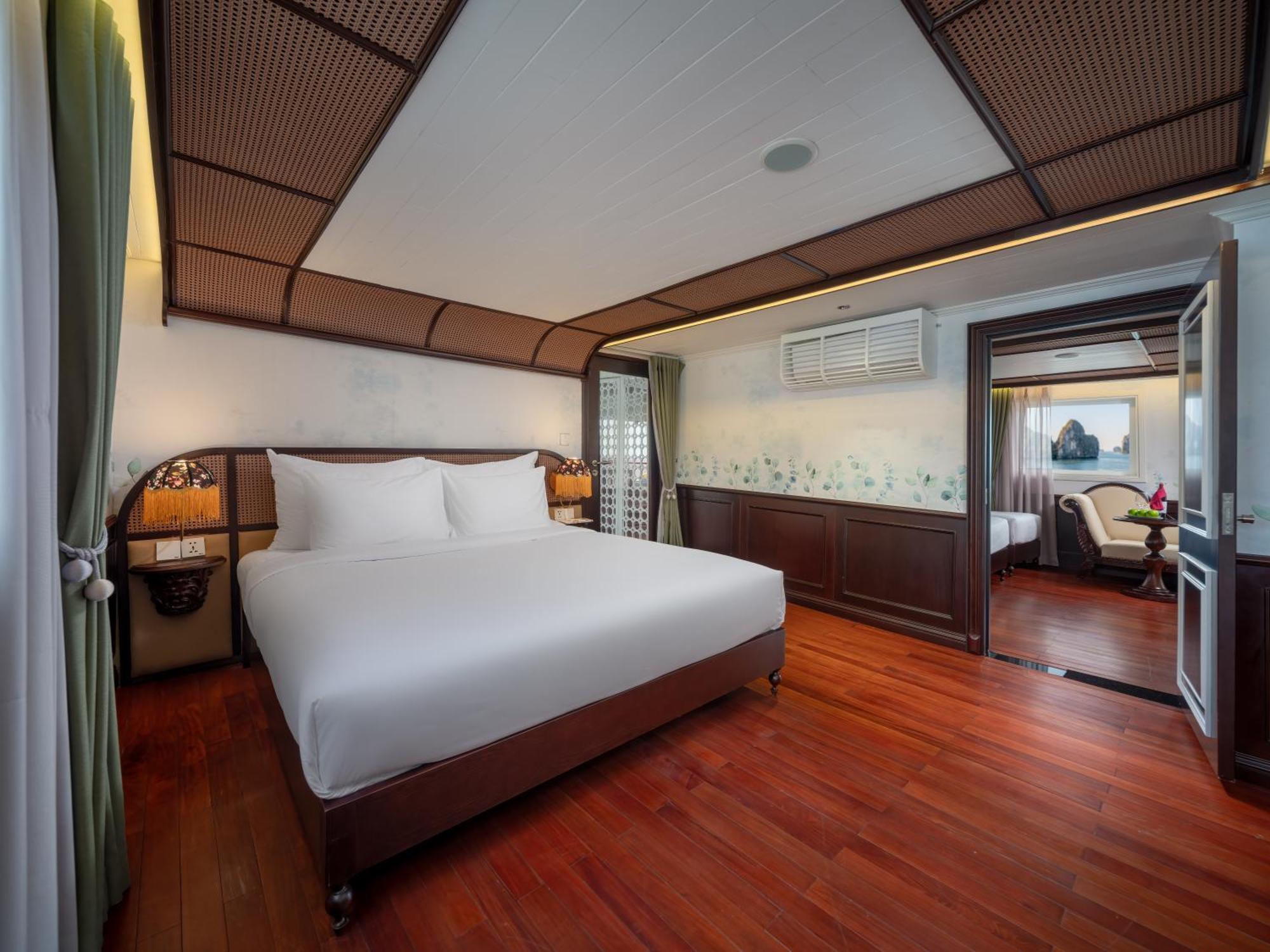 Signature Royal Halong Cruise Hạ Long Extérieur photo