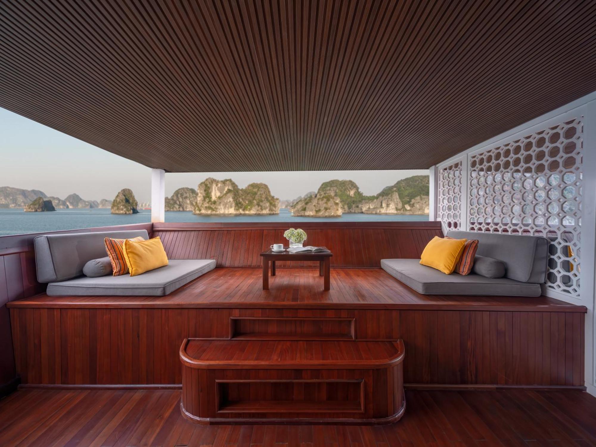 Signature Royal Halong Cruise Hạ Long Extérieur photo
